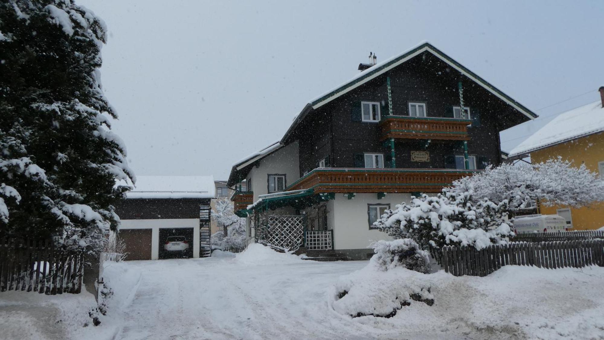 Landhaus Gassner บรุค อันแดร์ โกรสส์กลอคเนอร์ชตราสเซอ ภายนอก รูปภาพ